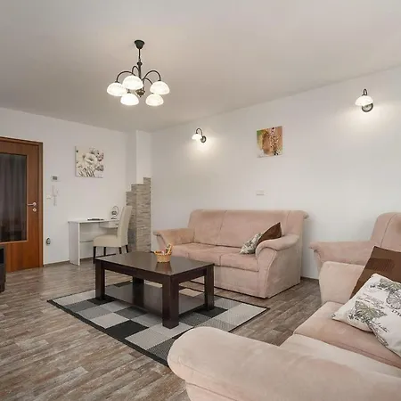 Apartman Nina 2 Appartement