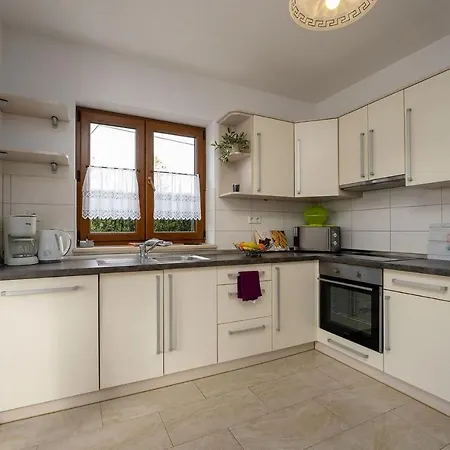 Apartman Nina 2 Appartement *